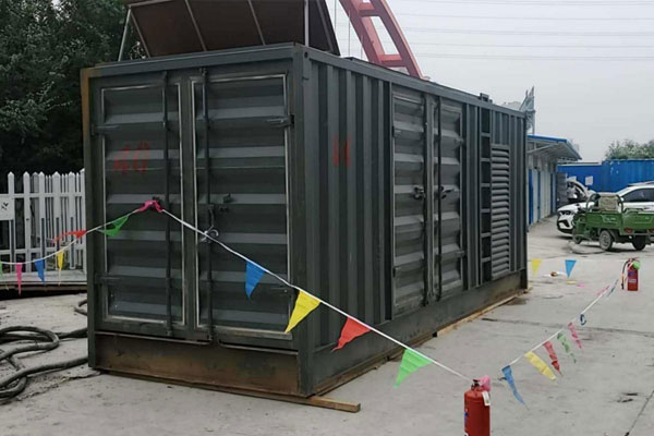 衡阳发电机租赁空气滤清器多久更换一次？
